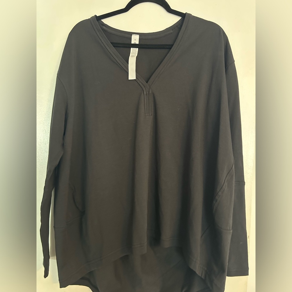 Lululemon back in action top